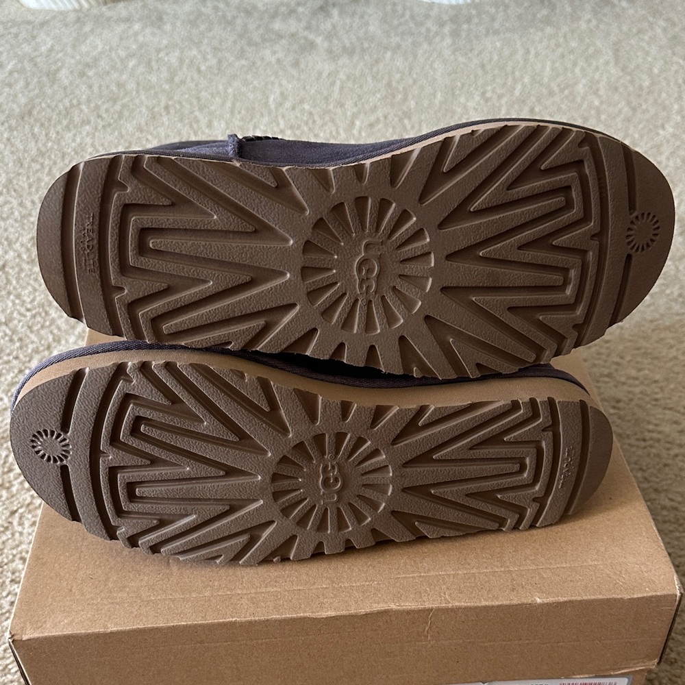 UGG women’s boots - Picture 9 of 10